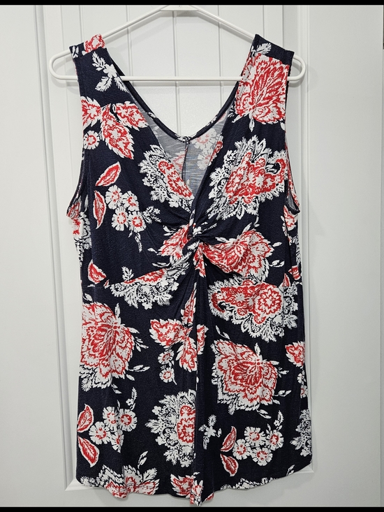 Lane Bryant Tops - Lane Bryant Navy Floral Twist-Front Tank with Red & White Blooms 14/16